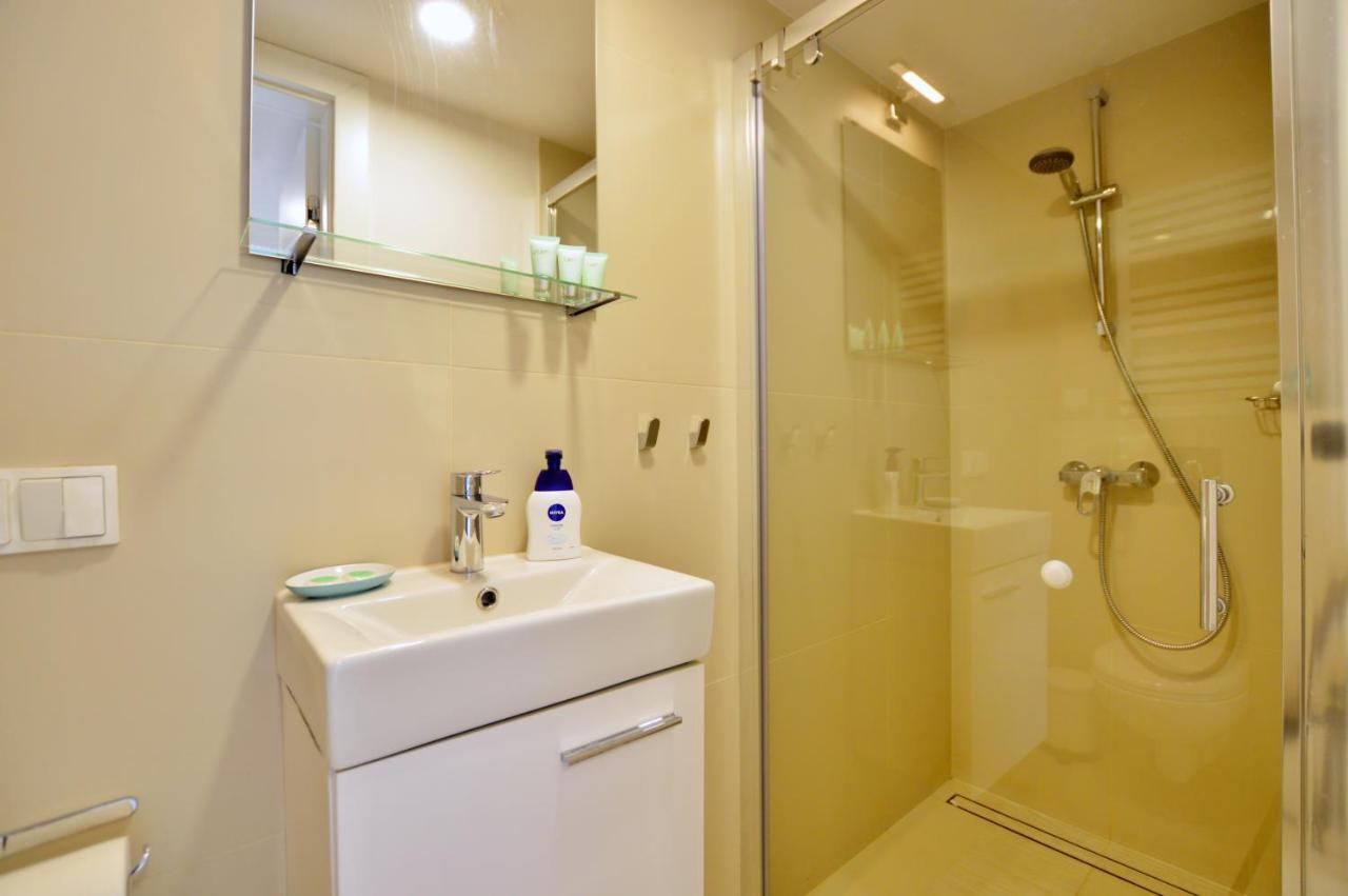 Victus Apartamenty, Plac Rybakow Sopot Exteriör bild