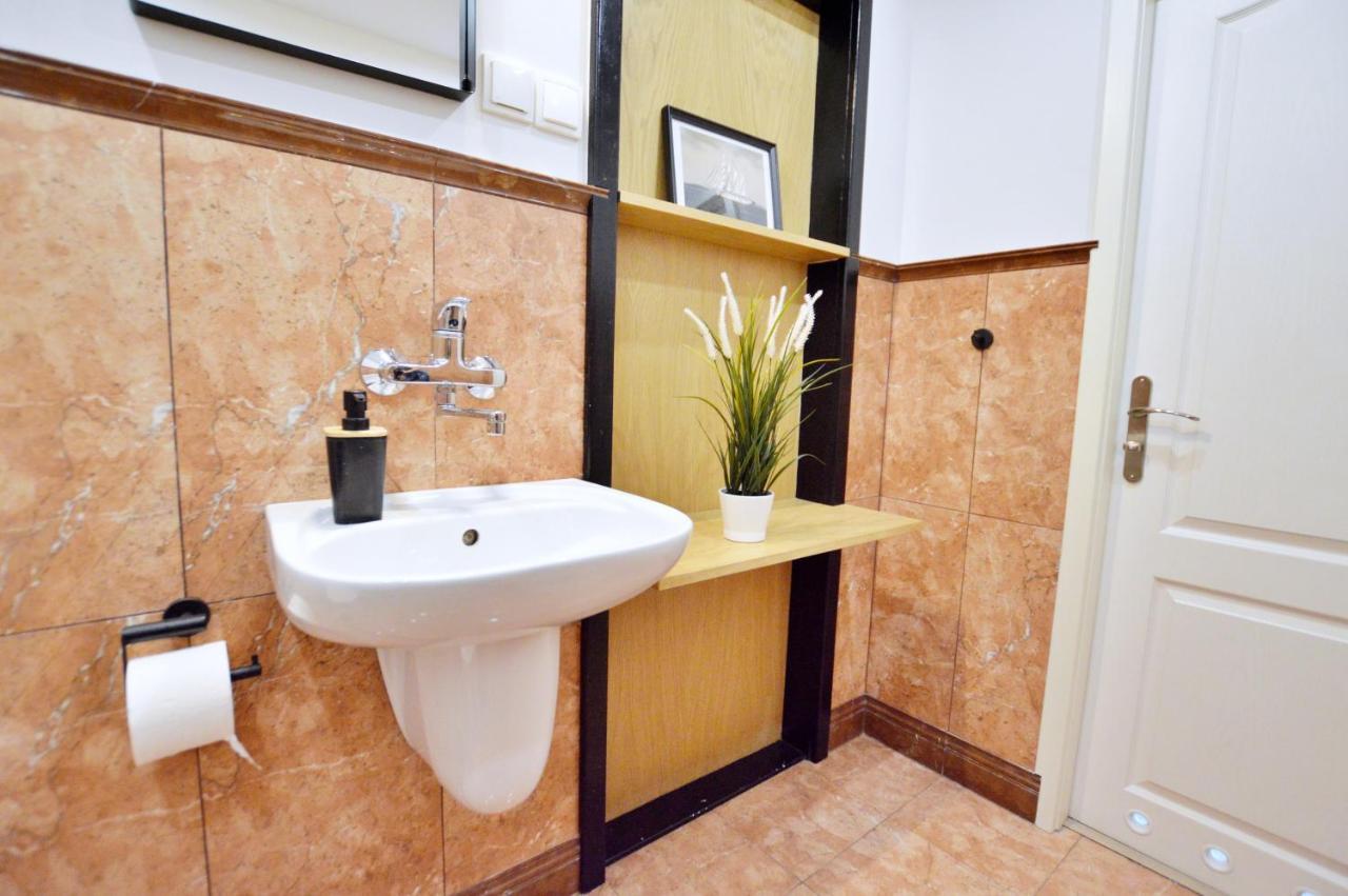 Victus Apartamenty, Plac Rybakow Sopot Exteriör bild